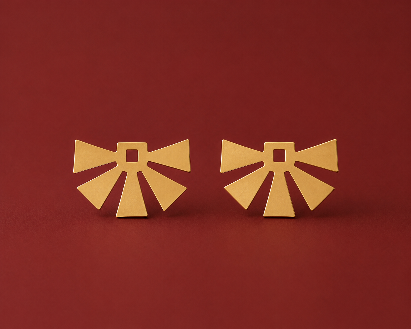 Solar Mark Earrings (Horizontal)